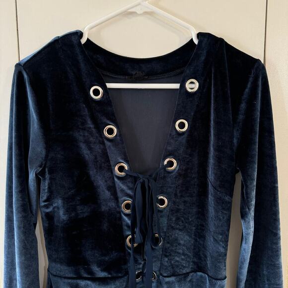 Revolve NBD Connor Velvet Dress in Nightfall Sexy Velvet Burnout Size Medium - Picture 3 of 7